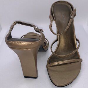 "Step Up in Size 6 Stuart beautiful sandals"